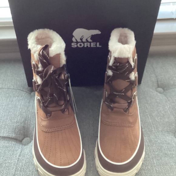 Sorel Women's Tivoli V Waterproof Booties, size 8 - Picture 3 of 11